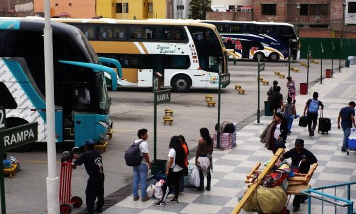 Por la celebración del Día de la Madre por un alza significativa en los precios de los pasajes en el terminal terrestre de Arequipa